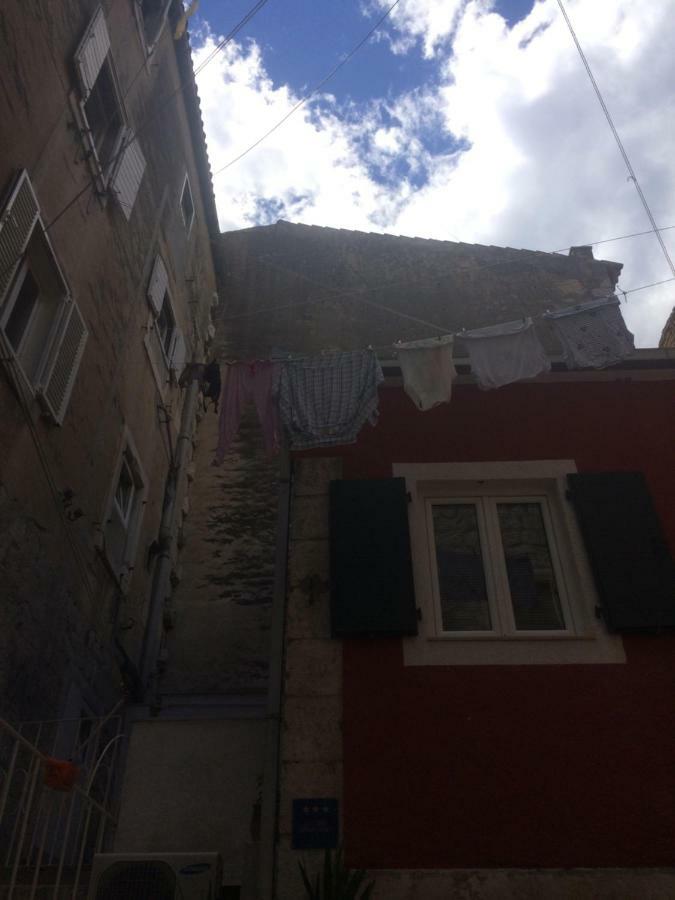 Studio Apartman Ana Split Exterior foto