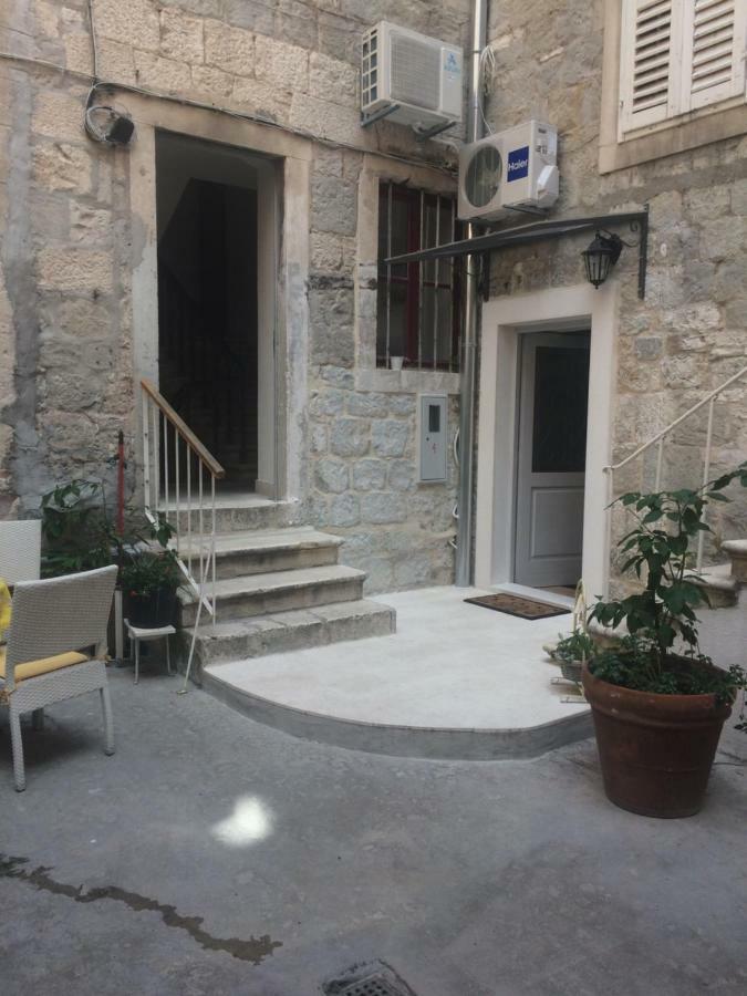 Studio Apartman Ana Split Exterior foto